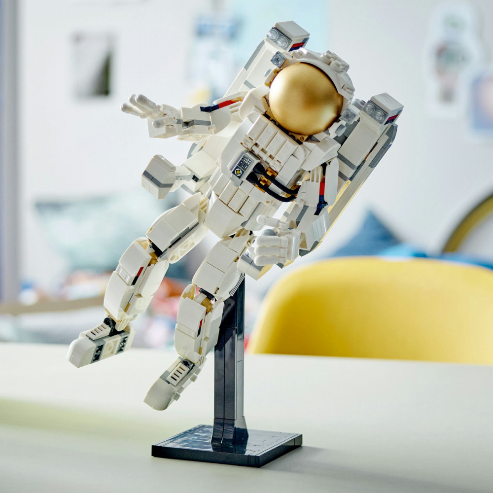 Astronaut LEGO [6]