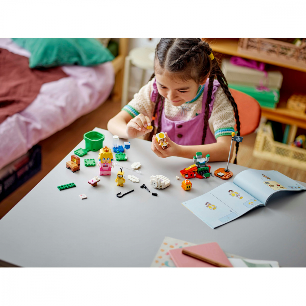 Aventuri cu LEGO Peach™ interactiva [4]