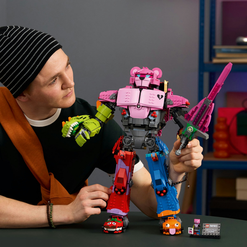 Mecha Team Leader [4]