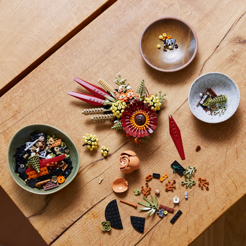Ornament din flori uscate [4]