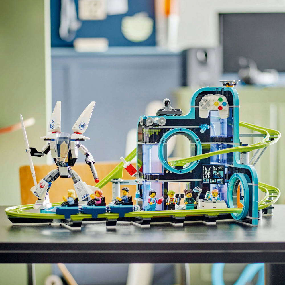 Parc cu roller-coaster Lumea Robotilor [6]