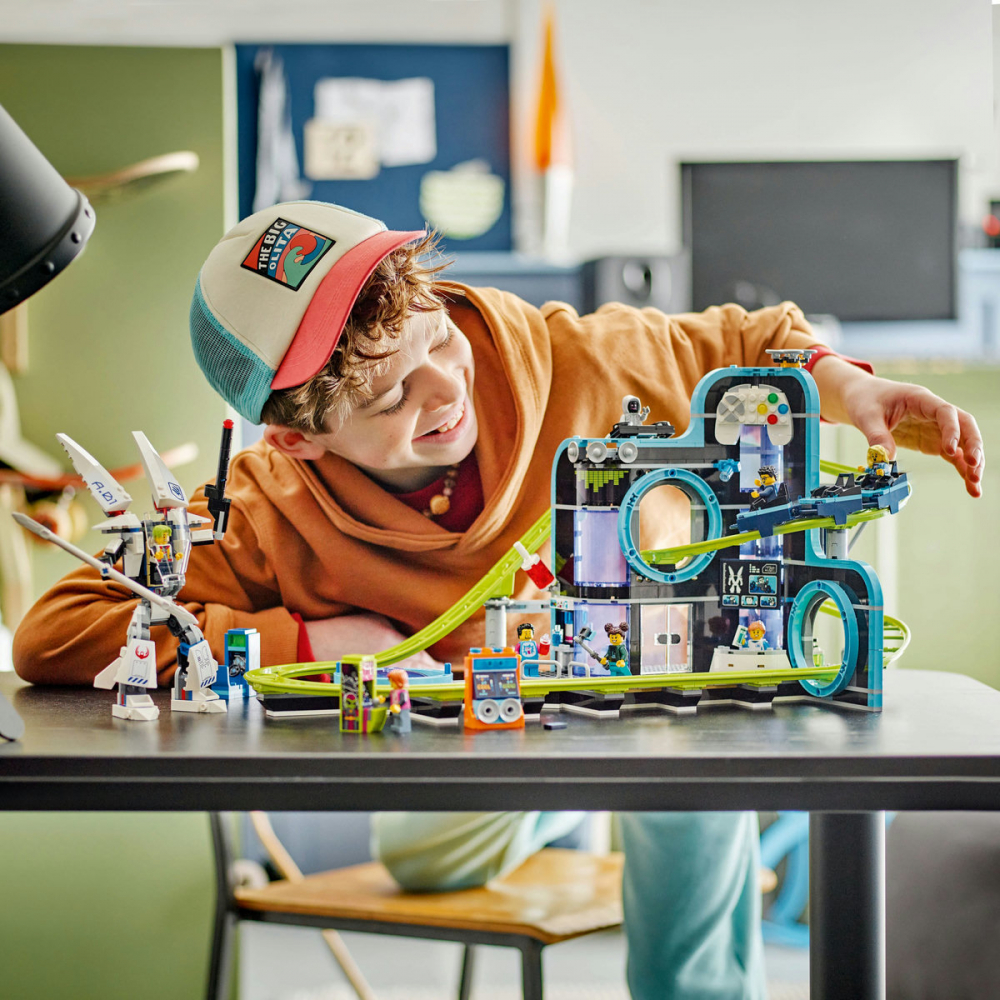 Parc cu roller-coaster Lumea Robotilor [5]