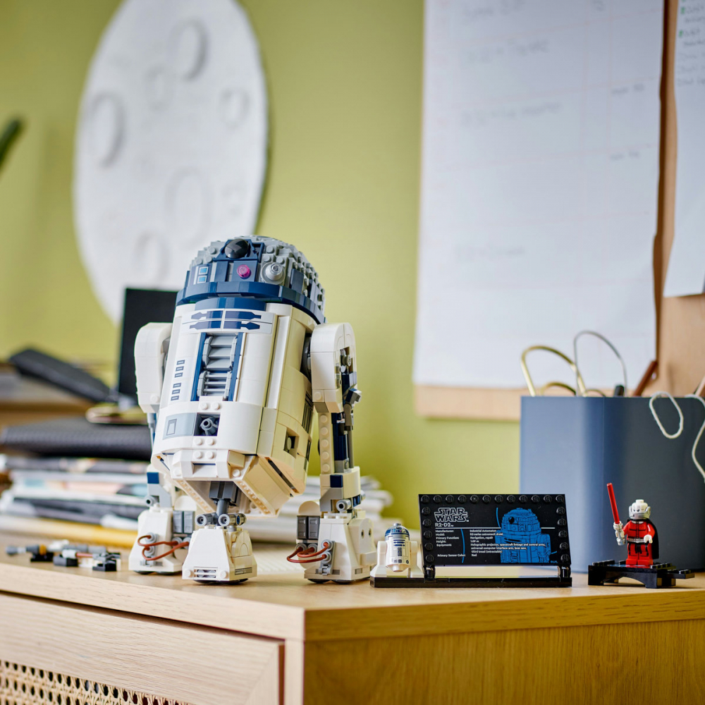 R2-D2™ [6]