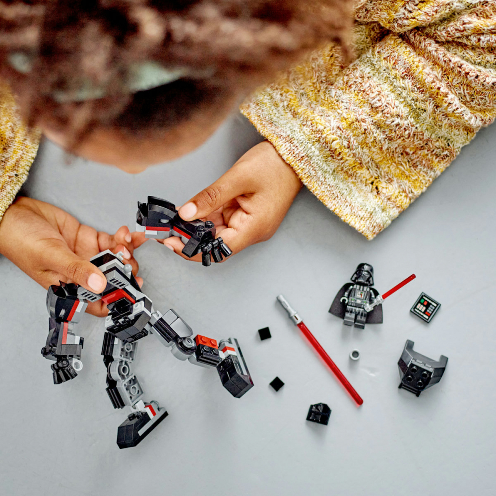 Robot Darth Vader [4]