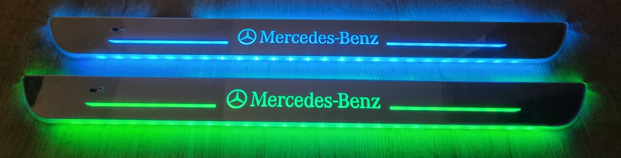 Set 2 protectii magnetice iluminateLED pentru pragul masinii cu logo Mercedes [2]