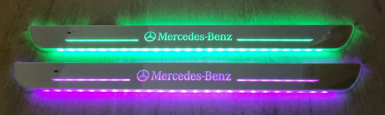 Set 2 protectii magnetice iluminateLED pentru pragul masinii cu logo Mercedes [9]