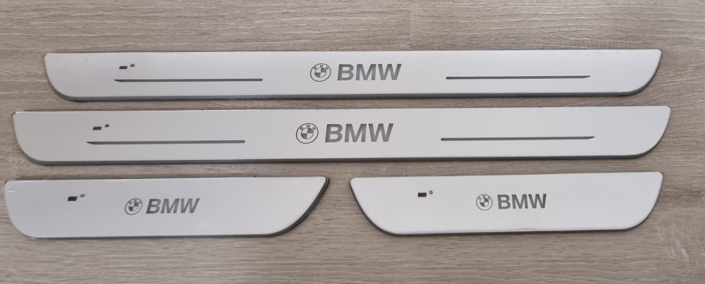 Ornament protectie magnetica prag auto BMW [4]