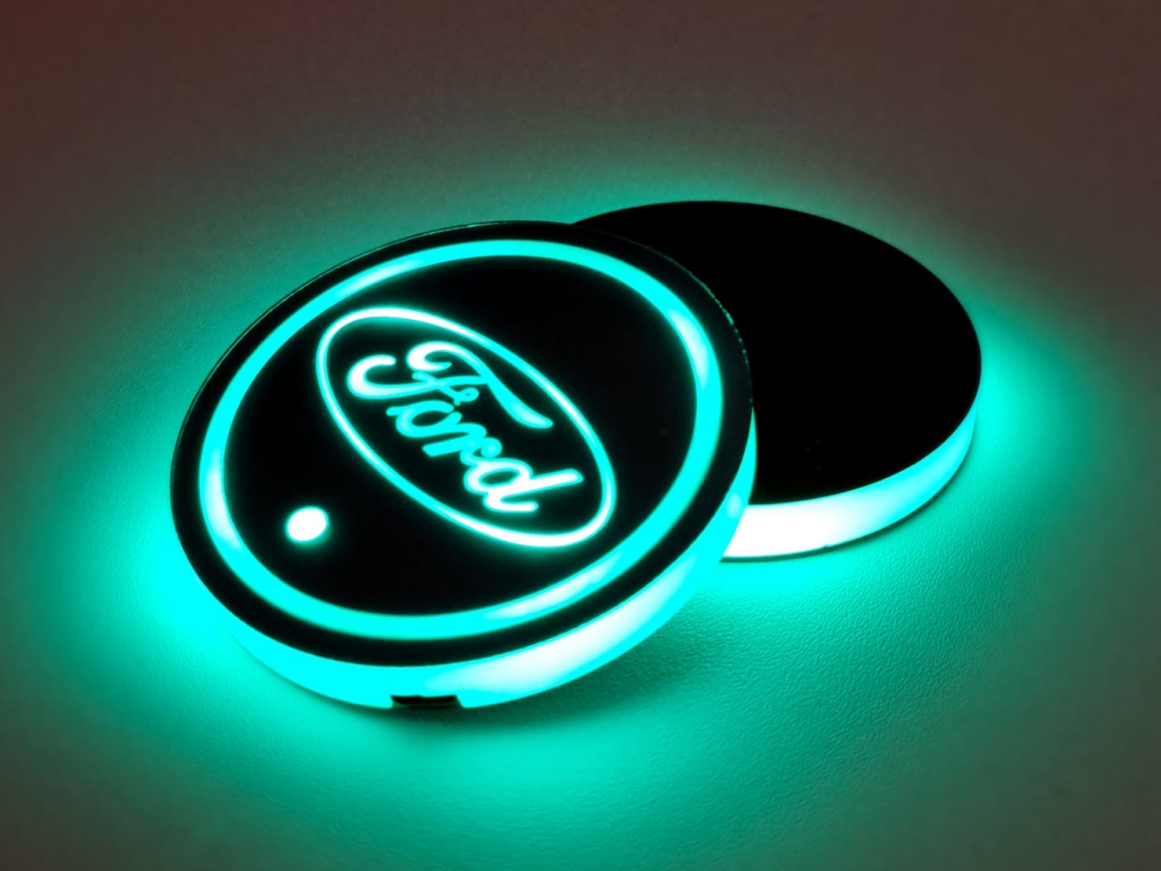 Suport auto pentru pahare cu lumina inteligenta LED cu logo FORD [1]