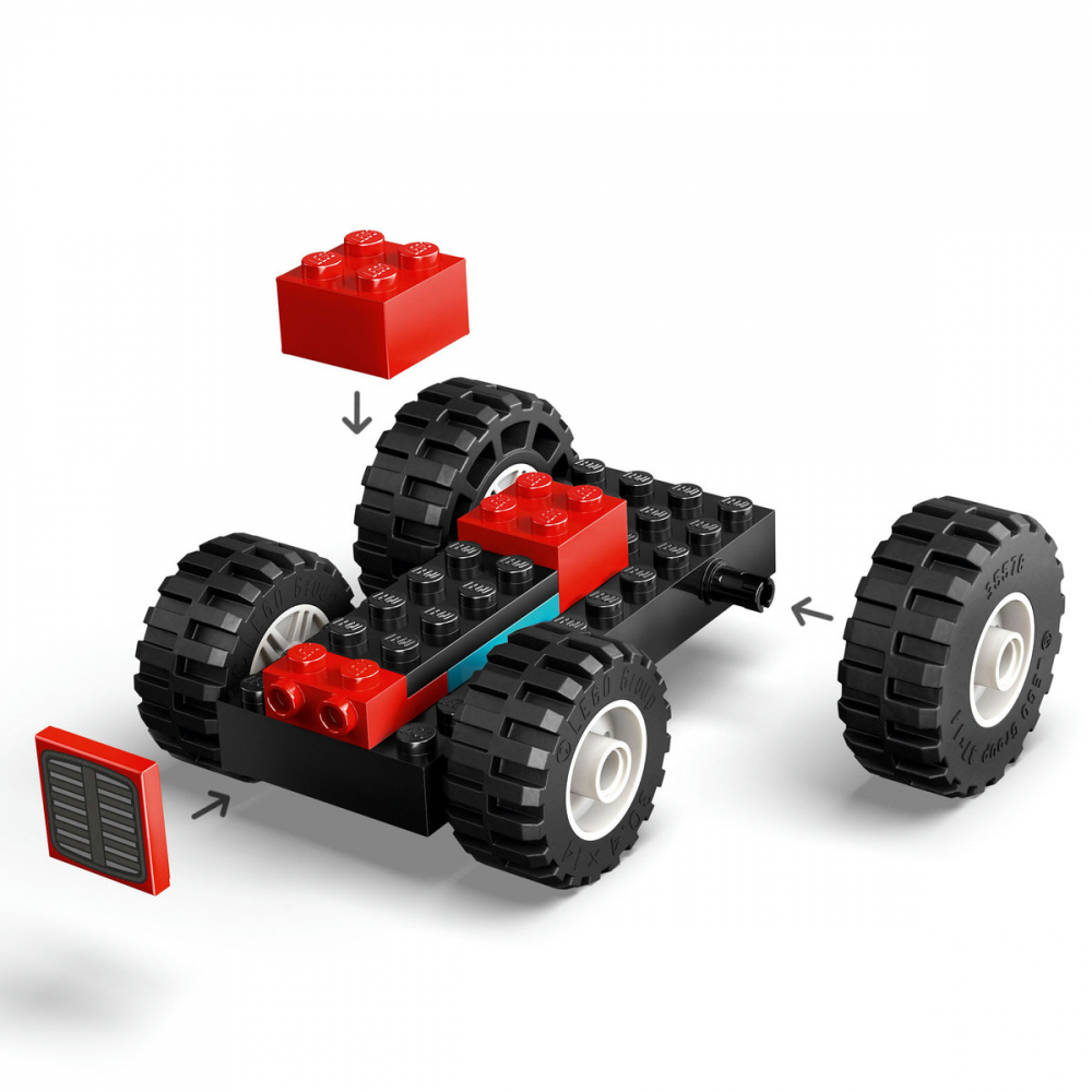 Tractor de ferma rosu cu remorca si oi [4]