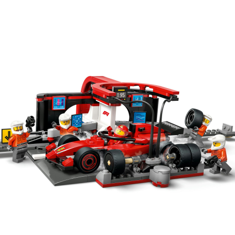 Boxa si mecanici F1 cu masina Ferrari [4]