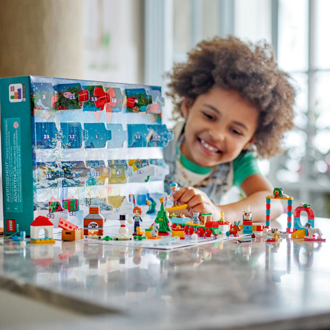Calendar de Craciun LEGO Friends [4]