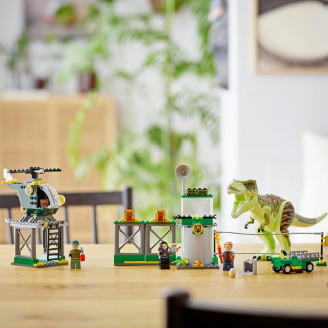 Evadarea dinozaurului T.rex [5]