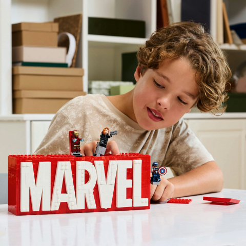 Sigla si minifigurine MARVEL [4]