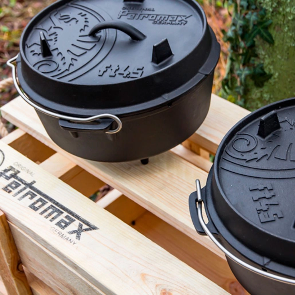 Ceaun de fonta cu picioare 4l [8]