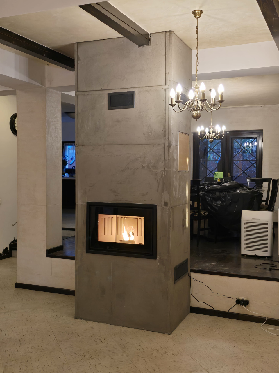 Șemineu cu aer cald PRIMO 15 pe peleți – Distribuție eficientă a căldurii în toată casa, montaj în Iași [2]