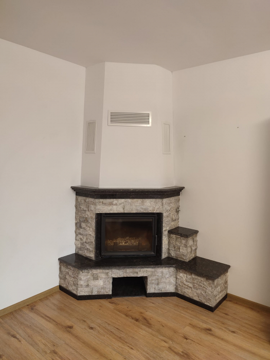 Șemineu pe colț Brăila placat cu granit si piatră naturală [5]