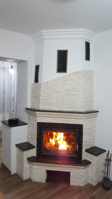 Șemineu pe colț Seminee Home VASLUI placat cu granit si piatră naturală [1]