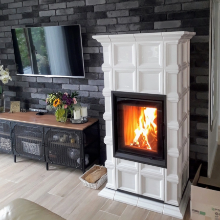 SEMINEE SI SOBE PE LEMNE - MILANO cu cahle albe - semineu asamblat