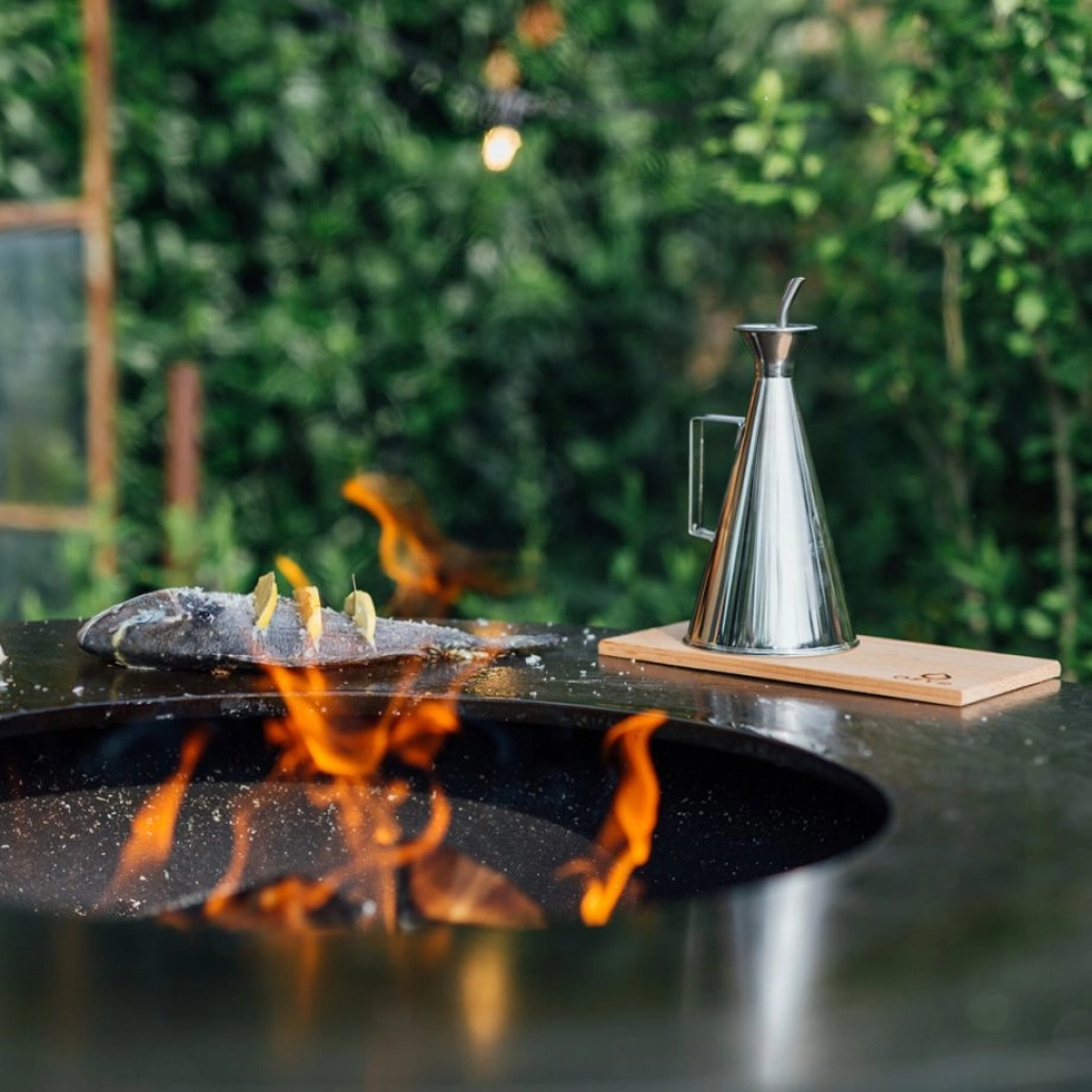 Set Gratar OFYR ORIGINAL Corten 75 cu vatra de gatit pe lemne + Gratar + Opritor alimente + Husa + Racleta [5]