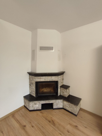 Șemineu pe colț Brăila placat cu granit si piatră naturală [3]