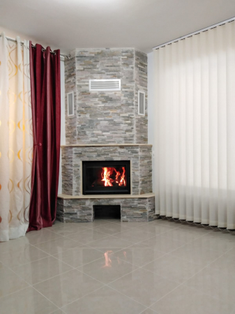 Doua seminee rustice cu focar din fonta Vrancea, Focsani construite la duplex. [2]