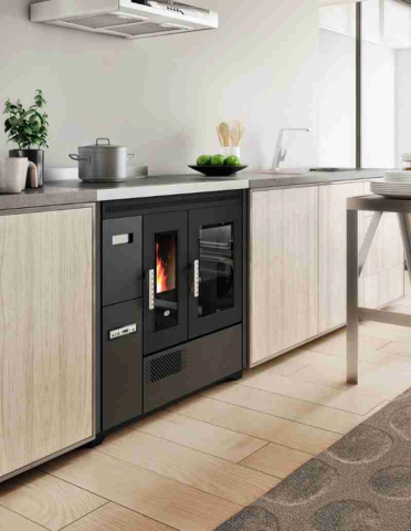 SOBA PE PELETI ENRICA 9.3KW - NEGRU [1]