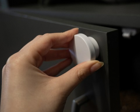 Set 4 siguranta magnetica usi de dulap si sertare protectie copii invizibila [1]