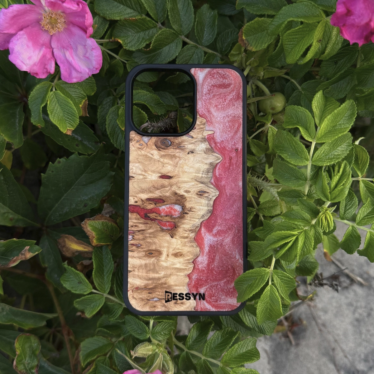 Husa iPhone RESSYN "Candy" din Rasina Epoxy si Lemn Natural [3]