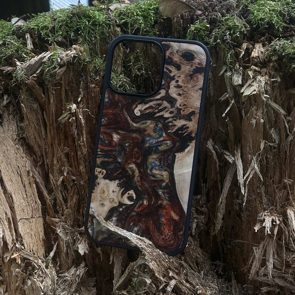 Husa iPhone RESSYN "Classy Brown" din Rasina Epoxy si Lemn Natural [3]