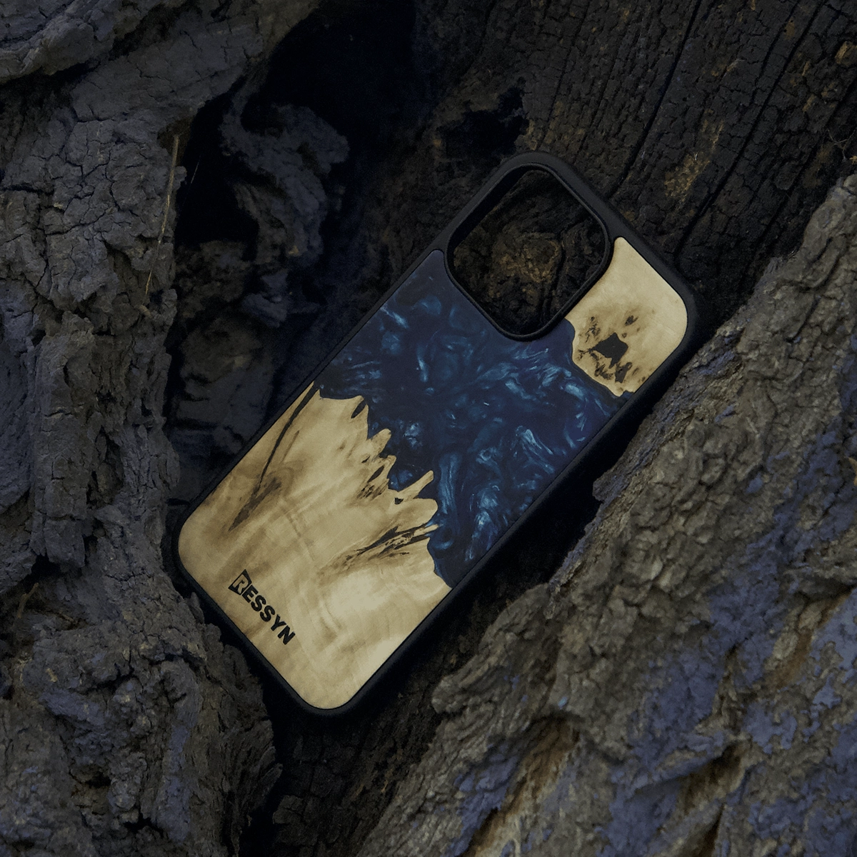 Husa Telefon Samsung RESSYN "Blue Van Gogh" din Rasina Epoxy si Lemn Natural [3]