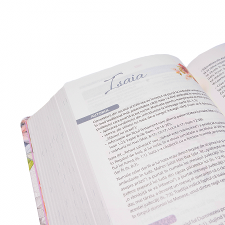 Biblie pentru femei 064 albă [2]