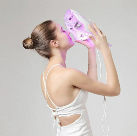 Masca pentru fata si gat, de Infrumusetare, cu 192 LED-uri si 7 Moduri de Culori, Anti-imbatranire, Anti-sebum, Anti-Acnee, Estompare Riduri fine, Eliminarea petelor si Diminuarea Cearcanelor, Tratame [1]