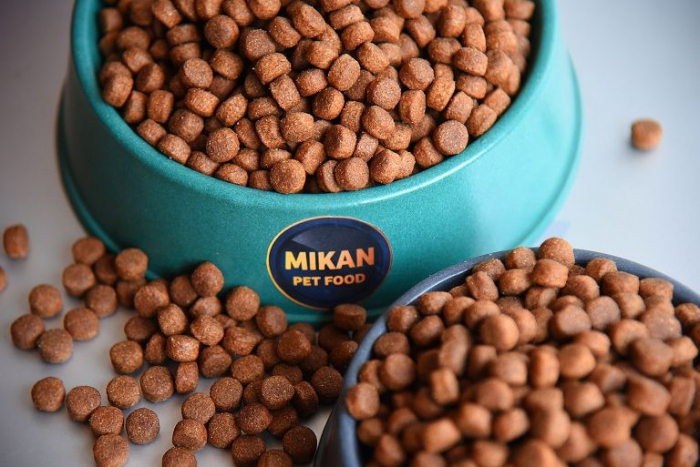 Hrana uscata pentru caini adulti cu vita Mikan 10 kg [3]