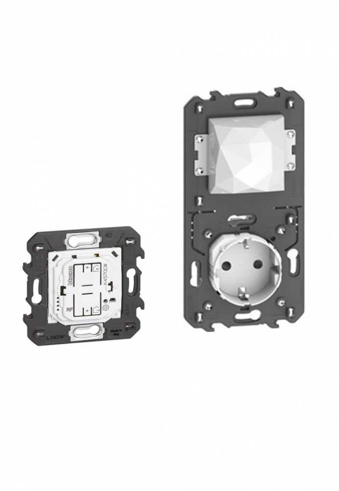 Micromodul pentru iluminat conectat, permite controlul luminilor local sau de la distanță, compatibil cu toate tipurile de sarcini de până la 300 W [1]