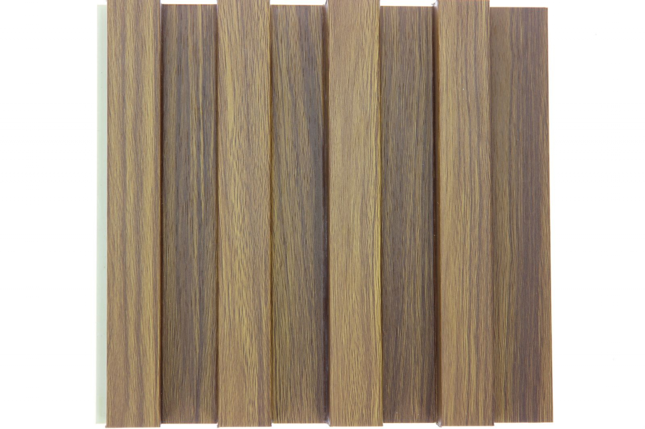 Panou decorativ- Riflaj WPC - Culoare Nuc Clasic [1]