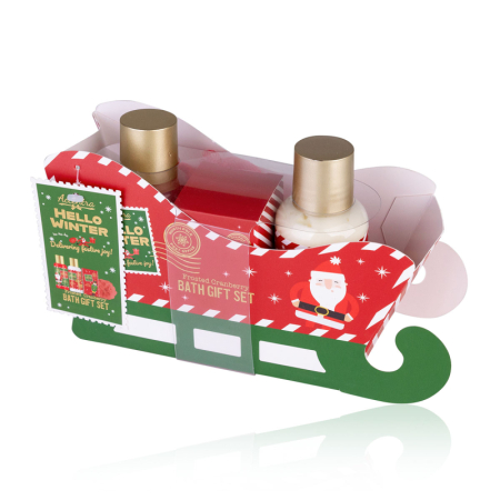 Cosmetice pentru dus si baie - Set de baie Hello Winter – 4 produse, în ambalaj tip sanie festivă de Crăciun