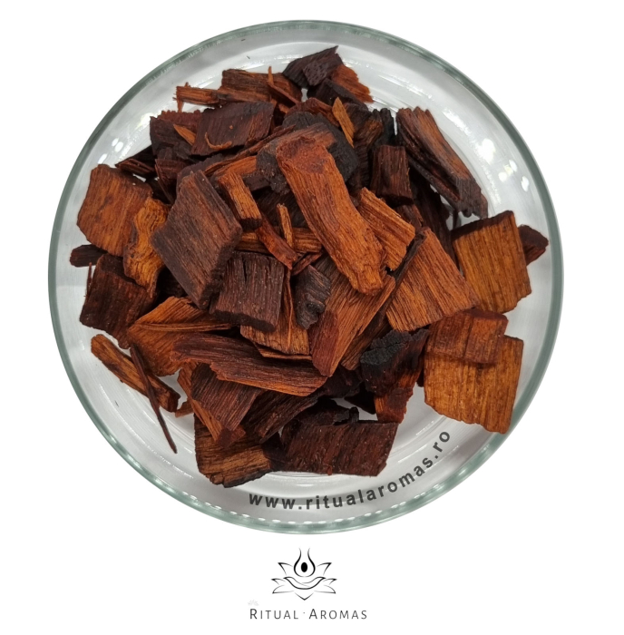 Lemn de santal impregnat cu Oud, 10g [2]