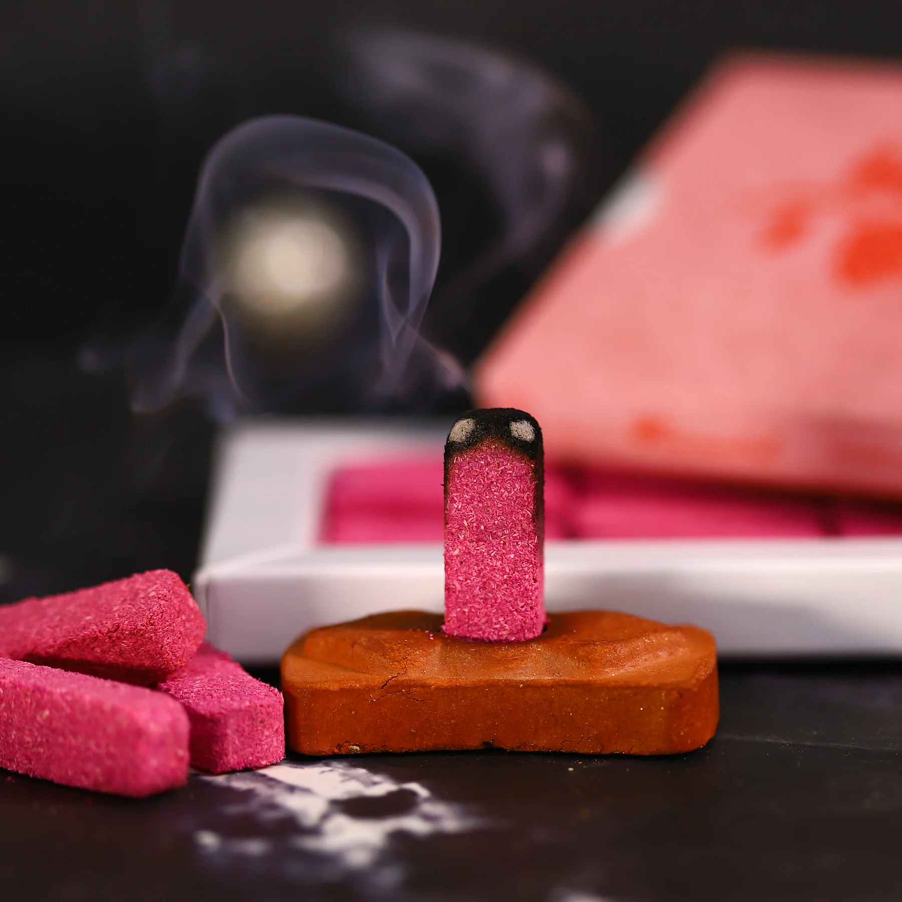 Tablete naturale pentru fumigație Ishom - Trandafir & Oud [4]