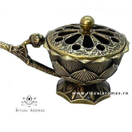 Accesorii pentru ardere tămâie/rășini/bakhoor - Suport ardere tămâie, cu mâner, LOTUS - bronz + carbuni cadou