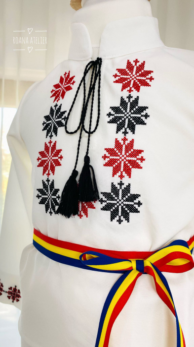 Costum Traditional Baieti [2]