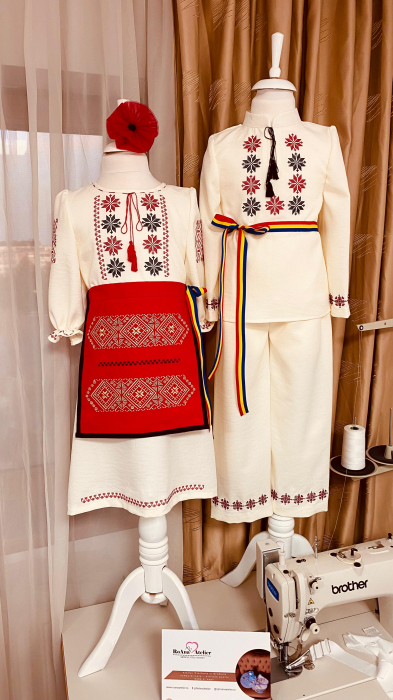 Costum traditional Mariuca [10]