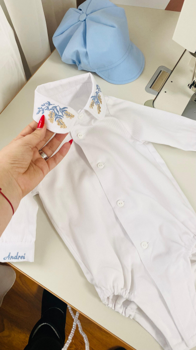 Costumas Botez cu sacou brodat frunze de maslin [9]