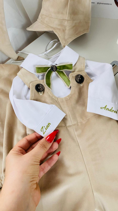 Costumas Botez Theodor catifea bej [4]