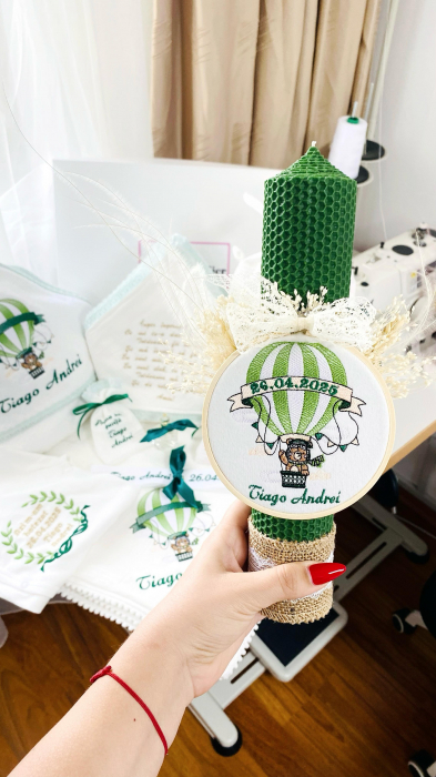 Lumanare Botez verde cu gherghef brodat Ursulet [4]