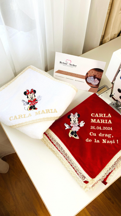 Paturica rosie Minnie personalizata [3]