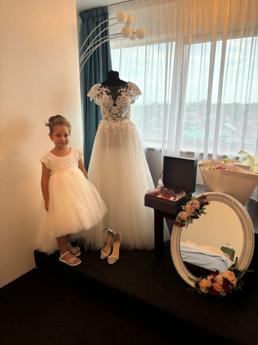 Rochita Mini Bride Candice [2]