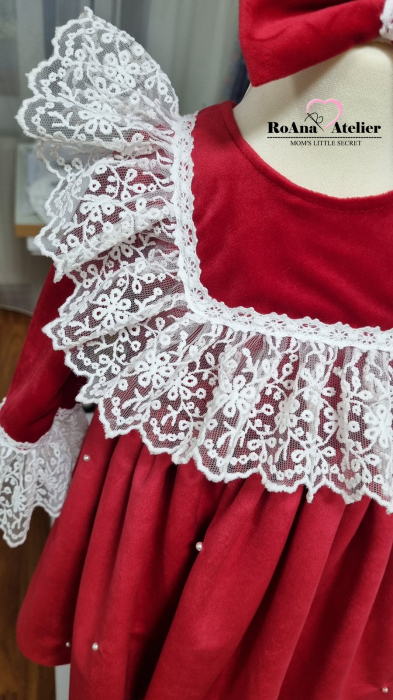 Rochita Ruby Velvet [4]
