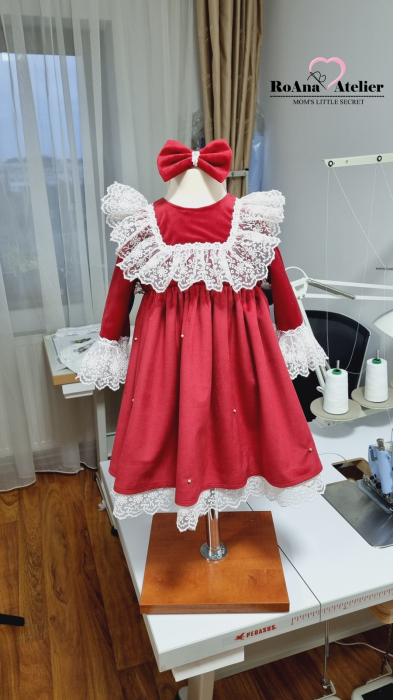 Rochita Ruby Velvet [2]