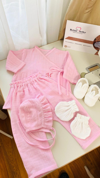 Set hainute muselina scos din spital fetita [5]