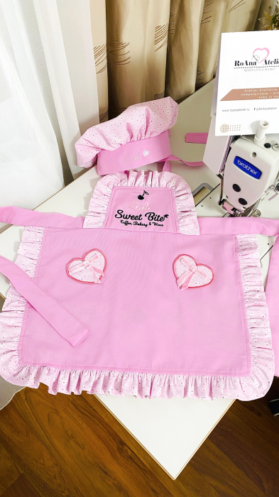 Set Sort si Boneta Roz personalizat [1]